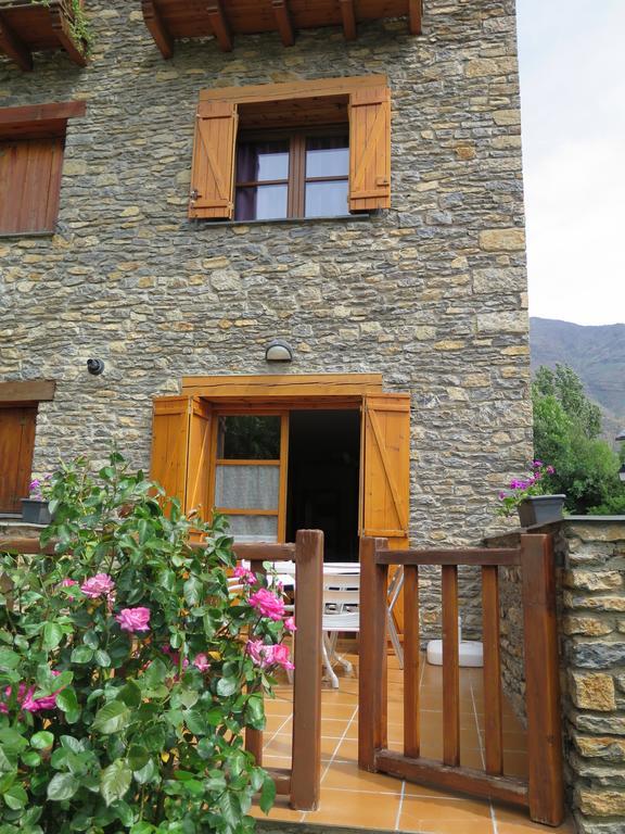Apartaments El Ribal Valencia D'Aneu Exteriér fotografie